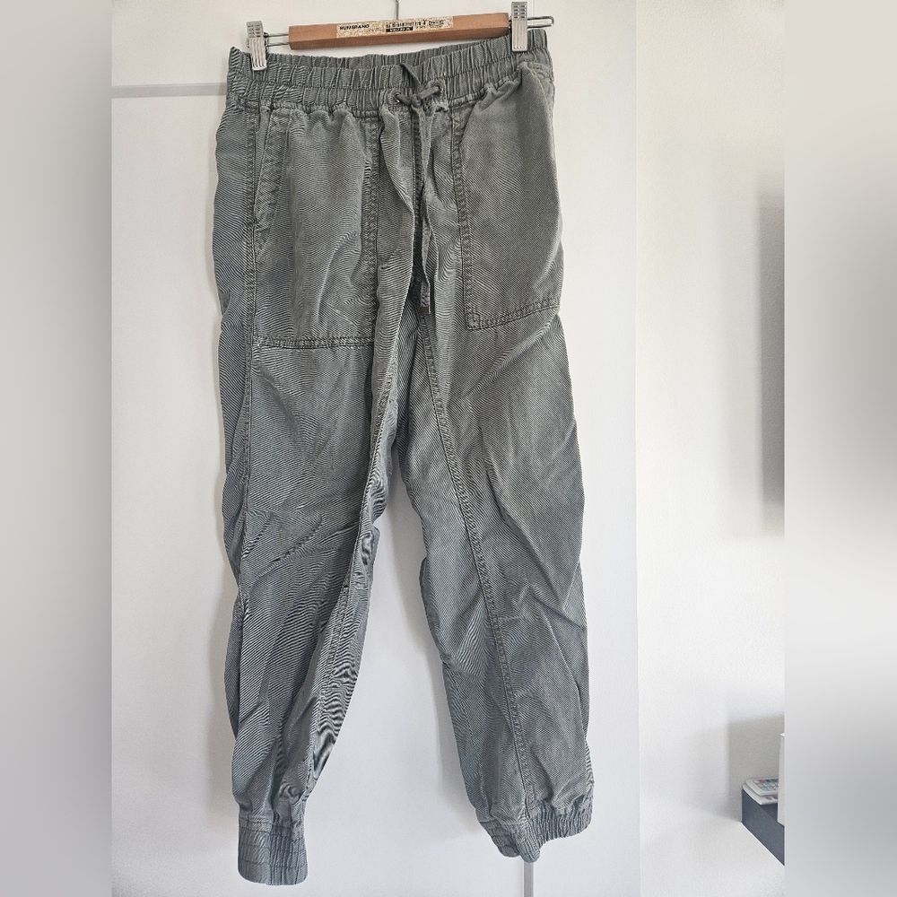 ZARA High Waist Cuffed Legs Lyocell Linen Jogger Pants in Green Size XS